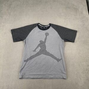 Jordan‎ Brand Mens Gray Raglan Jumpman Graphic T-Shirt Vtg Y2K Size M
